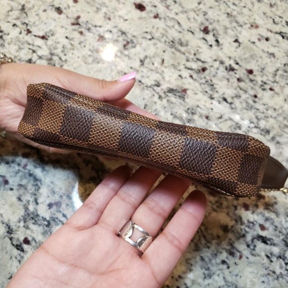 🎁 NEW Louis Vuitton Mini Pochette in Damier Ebene Made in France 🇫🇷 - Picture 5 of 12